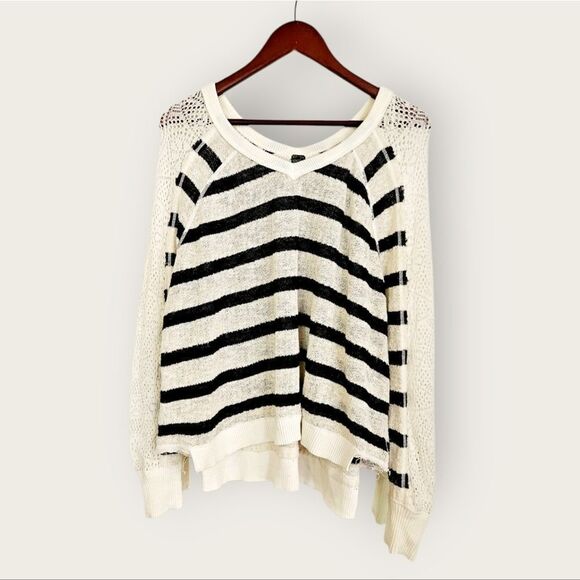 Free People We the Free Fluffy Lou Swit Striped V-Neck Oversized Knit Sweater XS - Picture 3 of 10